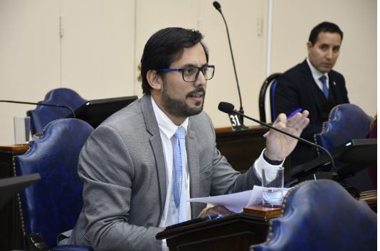 Vera cuestionó a Paoltroni y afirmó que “desconoce la Constitución Nacional” al plantear una intervención federal en la provincia