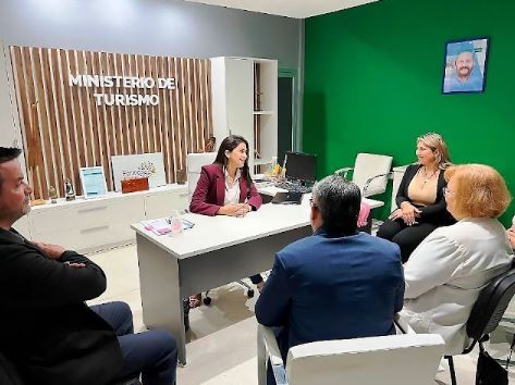 Se firmó un convenio de cooperación para fortalecer el trabajo con las agencias de viajes