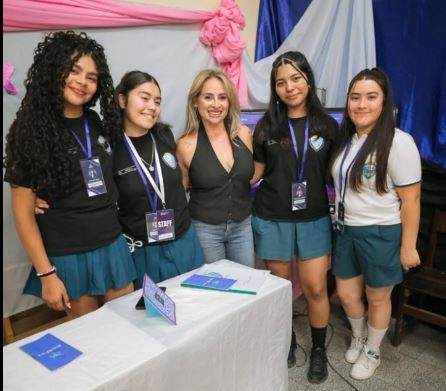  Acompañar a las y los estudiantes de la EPET N° 7