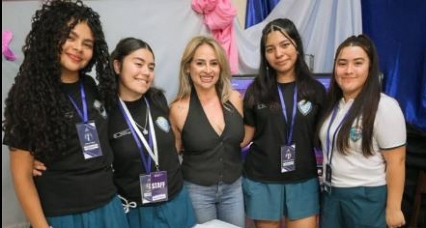  Acompañar a las y los estudiantes de la EPET N° 7