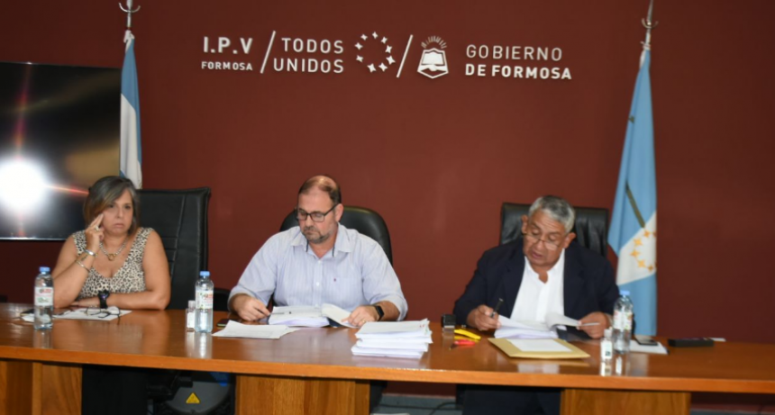 IPV realizó la apertura de sobres de licitación para viviendas en otras cuatro localidades