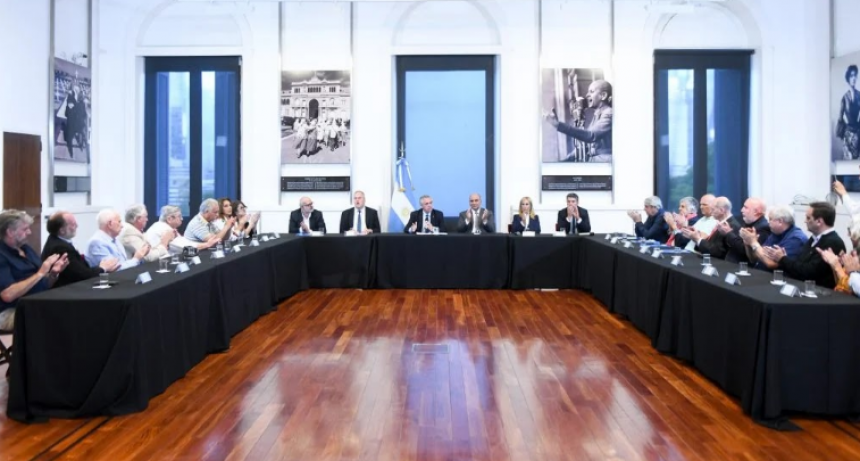El titular de UDA Formosa, Vicente García Insfrán participó de la reunión con el presidente Fernández donde se acordó en paritarias mejora anual del 114%