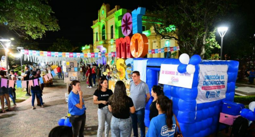 Con éxito se desarrolló una edición más de la “Feria Emprendedora” y campaña “Más luces menos ruido”