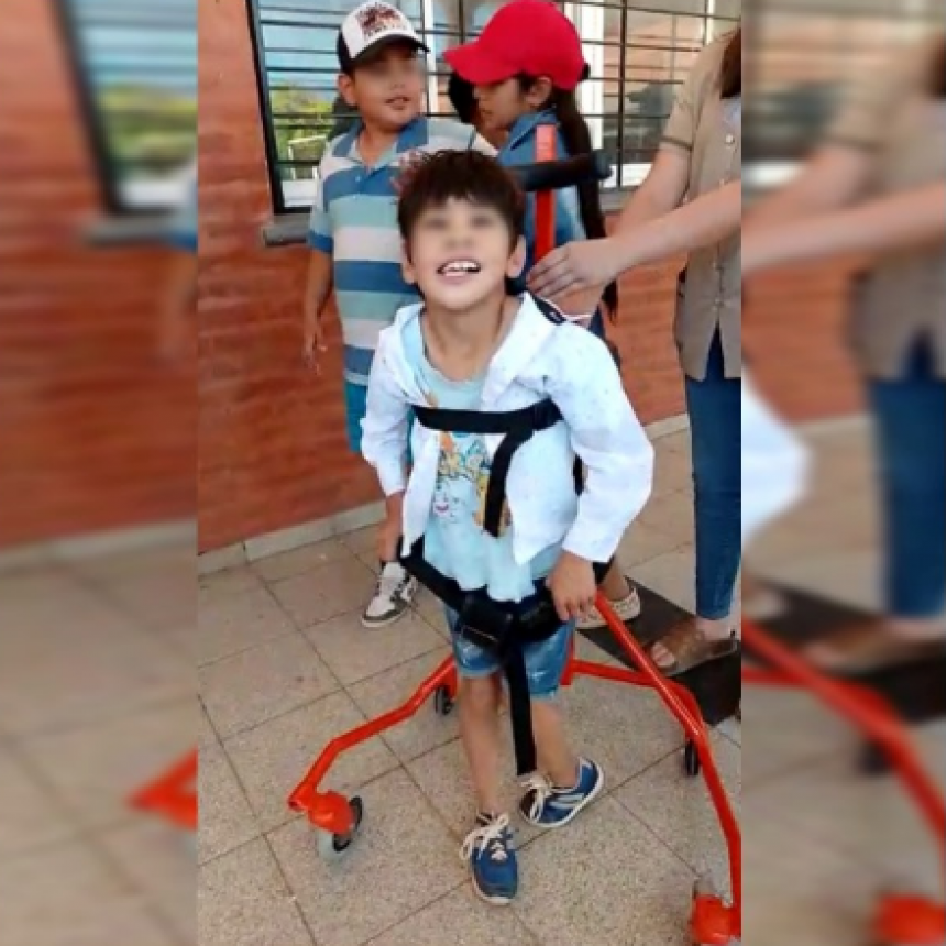 Estudiantes de la EPET N°4 fabricaron un ejercitador y un andador ortopédico para un niño