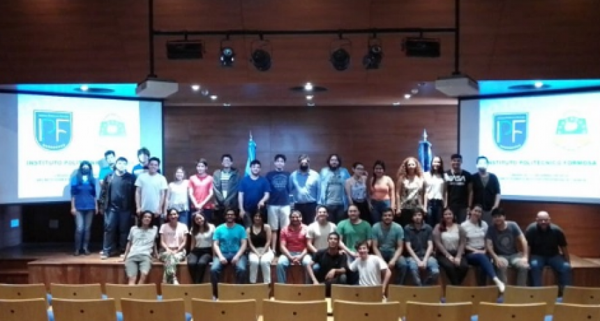 Educarme en mi provincia: la historia de Camila, una joven de Villafañe que estudia en el Instituto Politécnico de Formosa