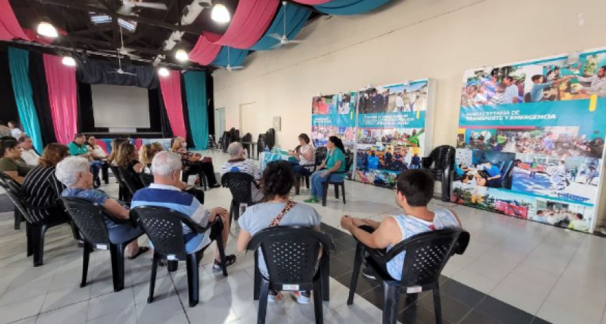 Concurso municipal incentiva a que vecinos mantengan sus parterres y jardines cuidados y embellecidos