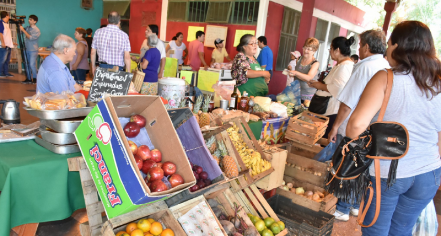 Preparativos para la feria extraordinarias del PAIPPA por Navidad