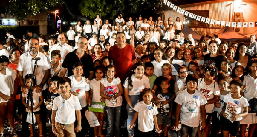 El intendente Jofré presenció hermosa velada “Cantemos en Navidad”