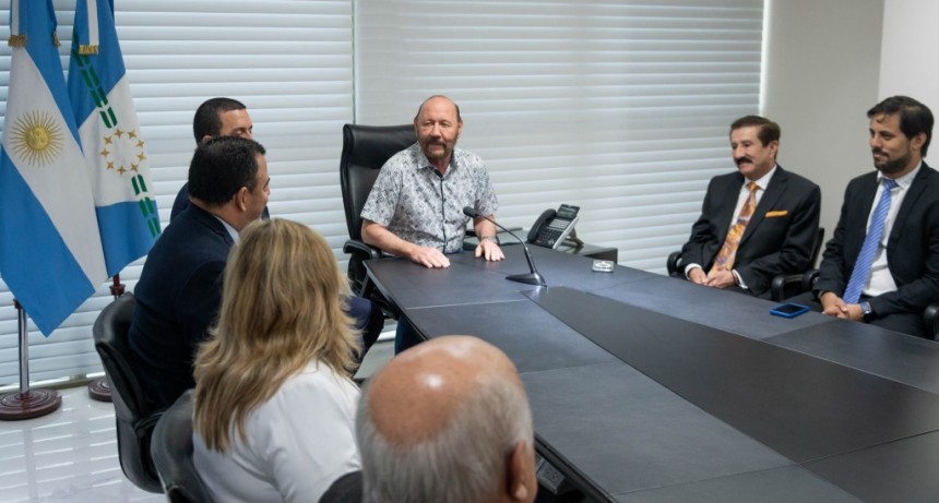 El Gobernador recibió a legisladores justicialistas luego del juramento