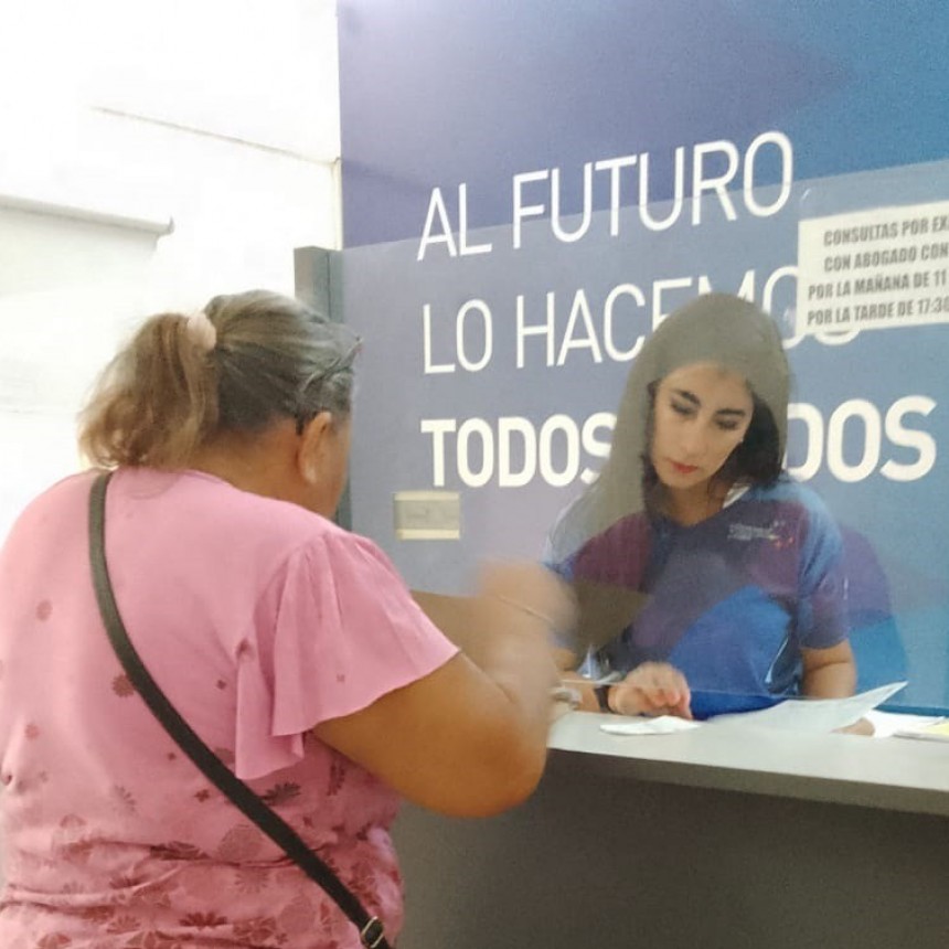 Aconsejan acudir a Defensa al Consumidor para revisar que los contratos de servicios no tengan cláusulas abusivas