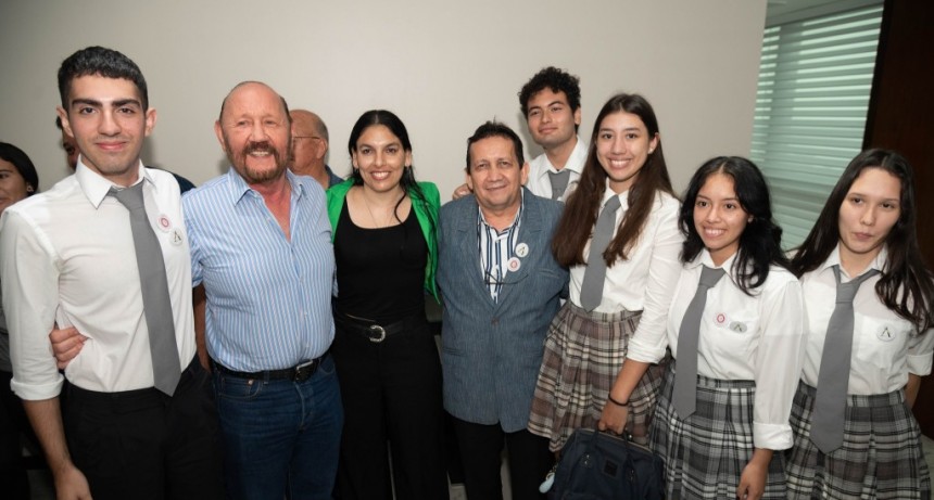 Con proyecto de hilos, estudiantes de la EPET N° 2 ganaron el Concurso INNOVAR