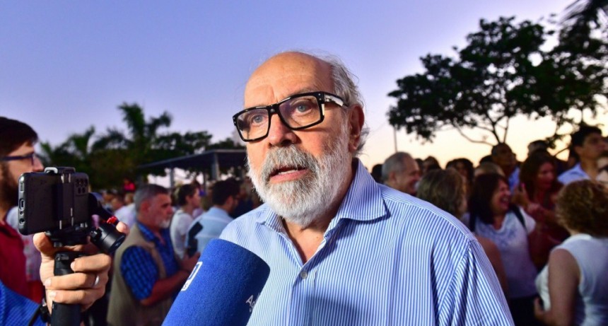 Ibáñez ratificó que el aguinaldo para estatales se abonará “sin ningún tipo de problema”