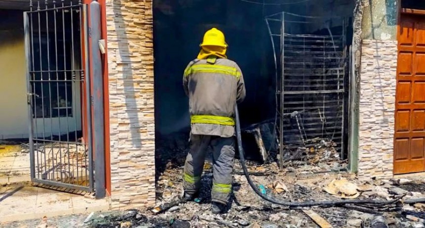 Incendio en una farmacia provocó destrucción total