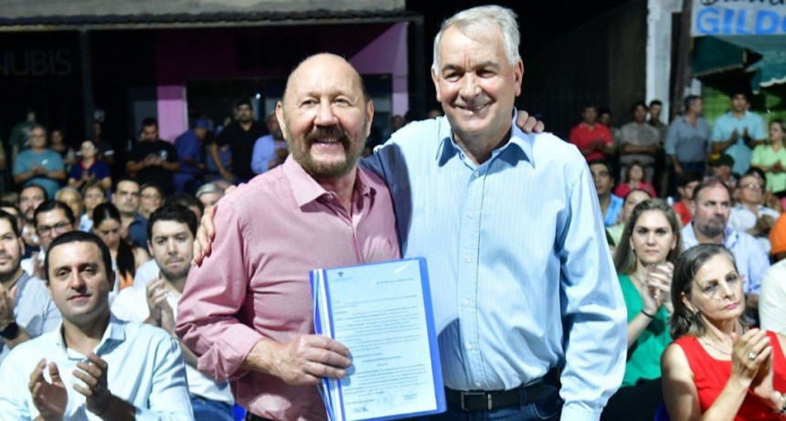 El Gobernador habilitó obras de refacción y ampliación del Registro Civil de Villa Dos Trece
