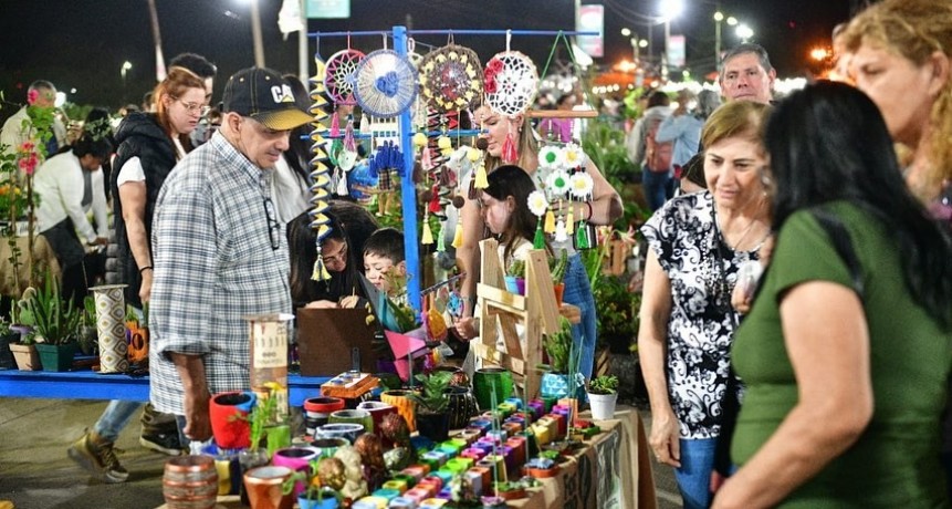 Con le Expo Viveros y Miel, Acción Social de la Municipalidad cierra un año colmado de realizaciones