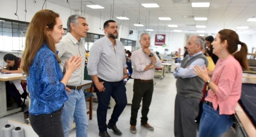 Economía con cierre de año con mucho apoyo al sector industrial y pyme local, pero advierte del nuevo contexto nacional