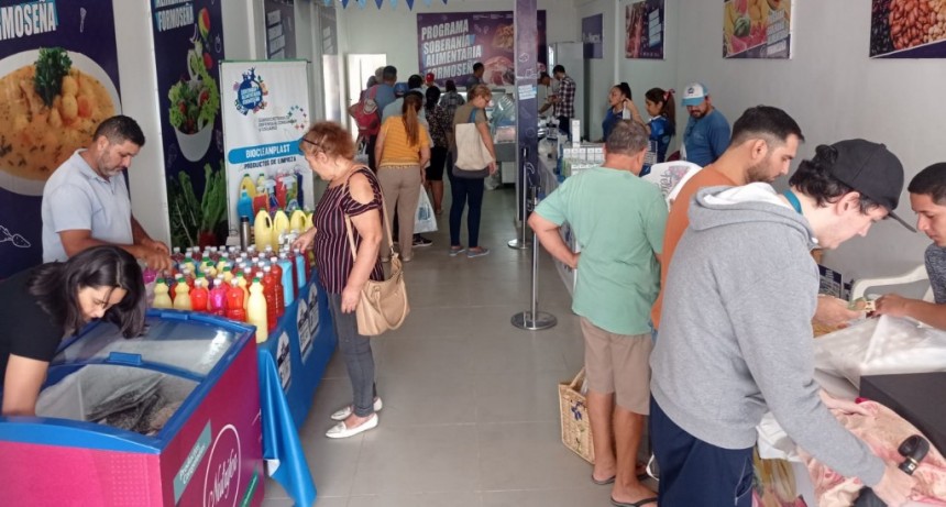 Previo a la Navidad, los centros fijos de Soberanía Alimentaria tuvieron amplia concurrencia