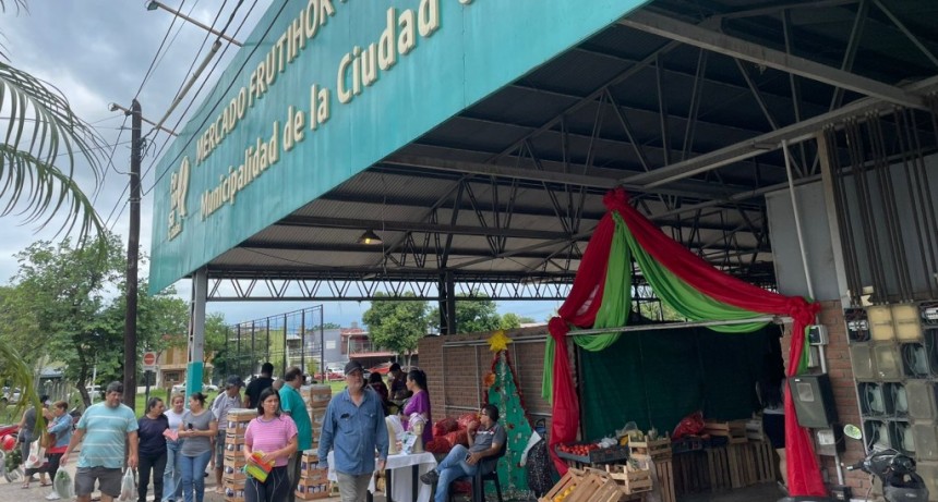 Exitosa primera jornada de la Feria Especial de Navidad en el Mercado Frutihortícola