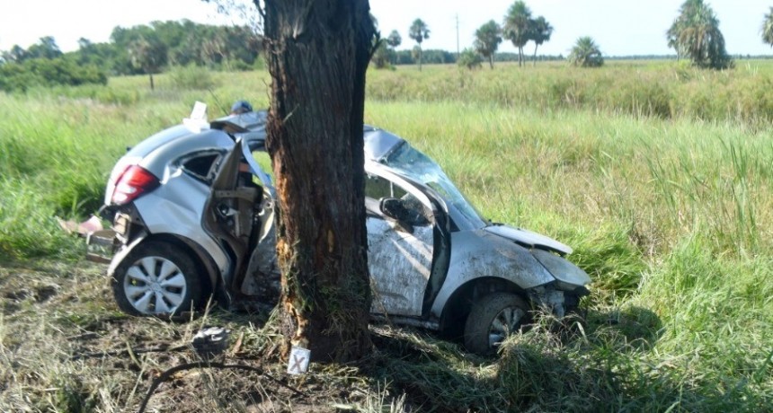 Despiste de un automóvil sobre la Ruta 81: Dejó dos personas fallecidas y tres lesionadas