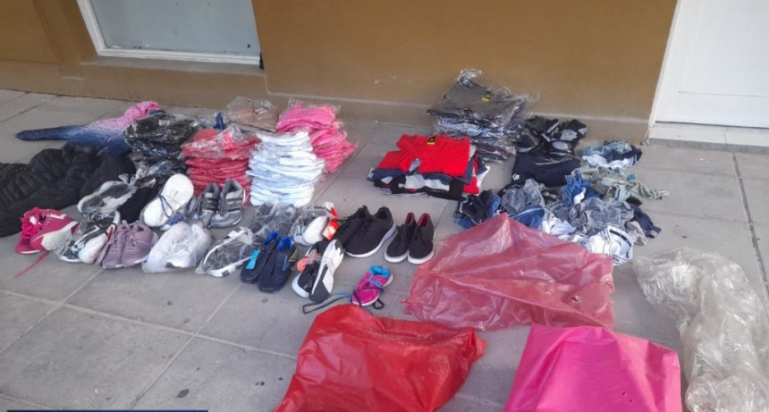Dos detenidos por robar ropa de un galpón del barrio San Andrés II