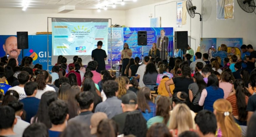 Jóvenes militantes impulsan el debate sobre la reforma constitucional en Formosa