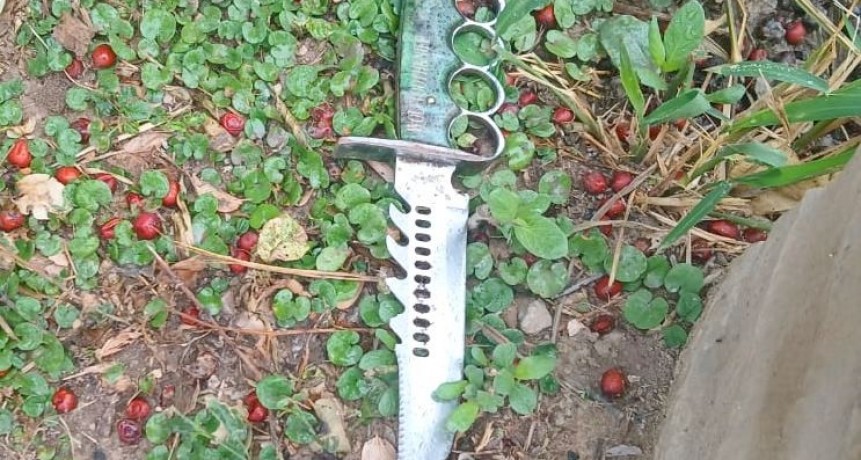 Un hombre lesionó de gravedad a otro con un cuchillo y fue detenido