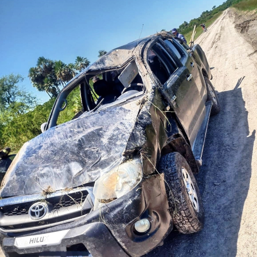 Volcó una camioneta y dejó como saldo el fallecimiento de un joven de 20 años.