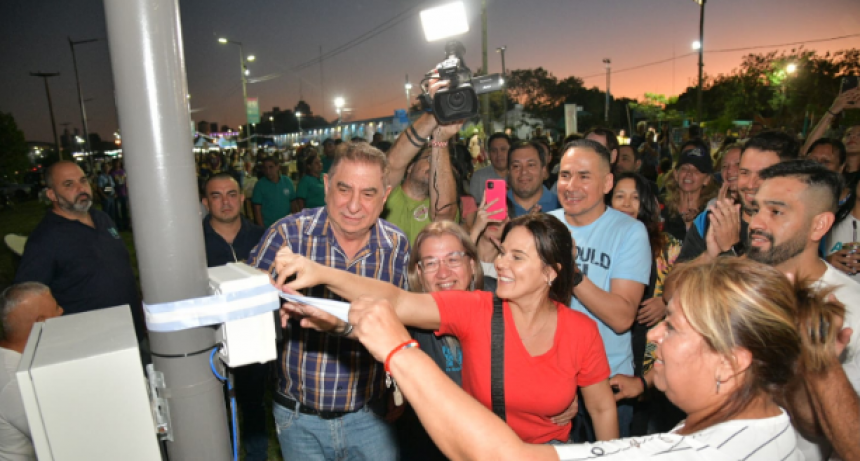 Durante la “Expo Viveros” Jofré habilitó nuevo sistema lumínico para el Paseo Ferroviario