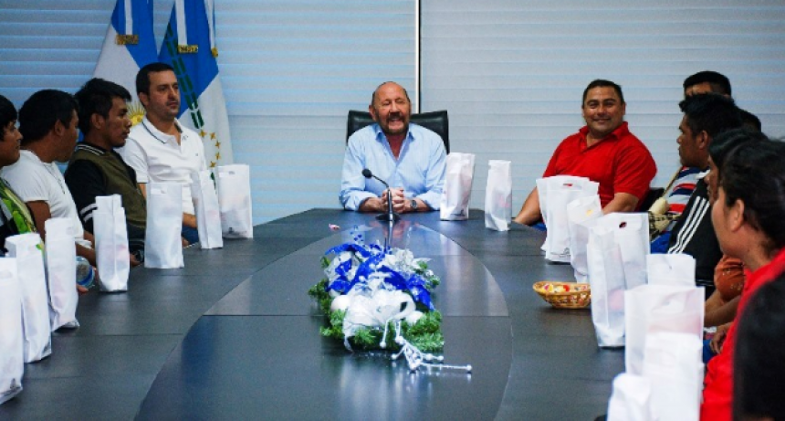 Estudiantes del El Chorro fueron recibidos por el Gobernador y el Vicegobernador