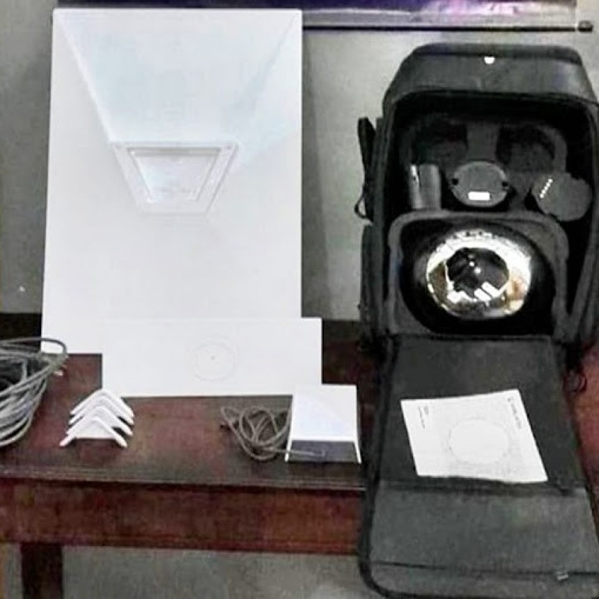 La Policía detuvo a cinco personas y secuestró equipos utilizados para el escaneo de iris del ojo