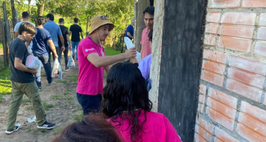 El Gobierno de Formosa distribuyó bolsas de sidra y pan dulce en todo el territorio provincial