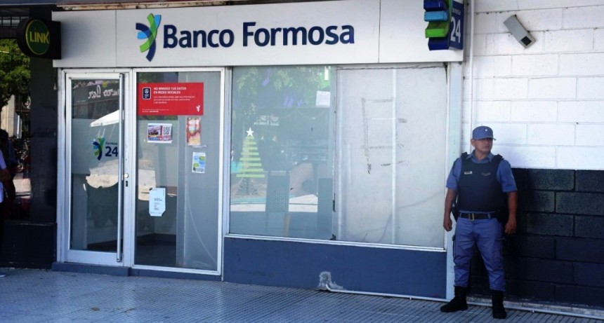 Se puso en marcha un amplio operativo policial en inmediaciones a los bancos y cajeros automáticos