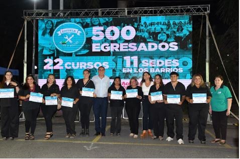 El intendente Jofré entregó certificados a más de 500 egresados de la Escuela de Artes y Oficios Municipal